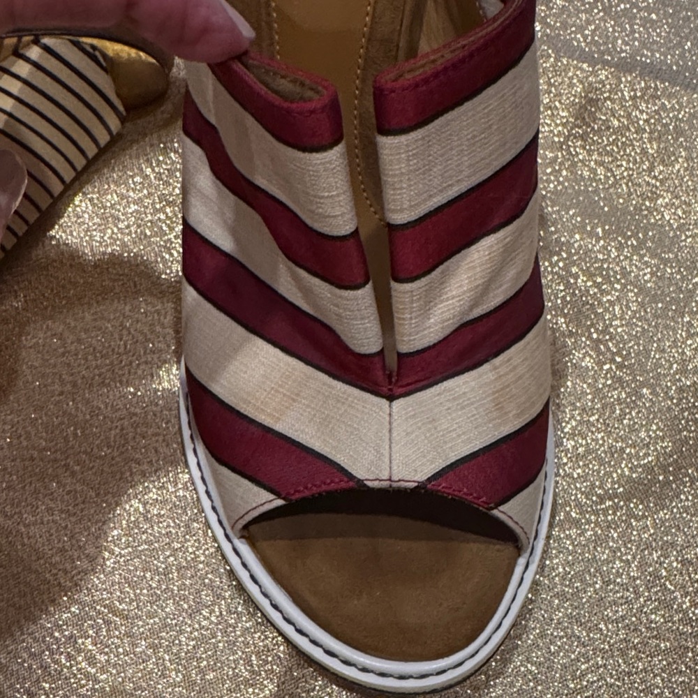 Fendi Red & Cream Striped Mules Size 38 - Picture 11 of 12